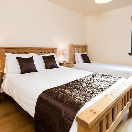 Lodge 9 Glengoulandie Lodges 애버펠디 외부 사진