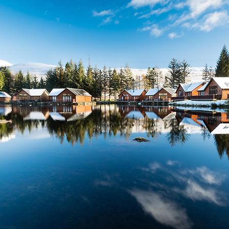 Lodge 9 Glengoulandie Lodges 애버펠디 외부 사진